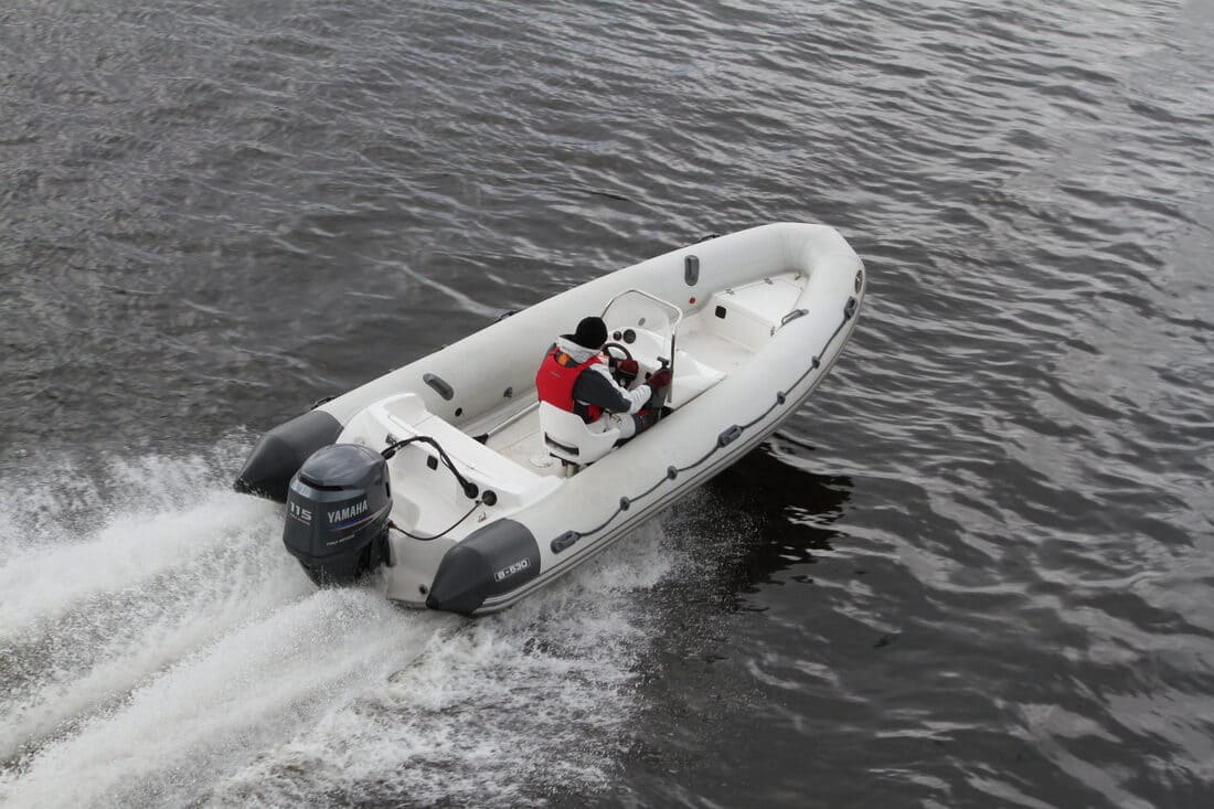 Купить Лодка РИБ БУРЕВЕСТНИК 530 LIGHT в Москве фото2