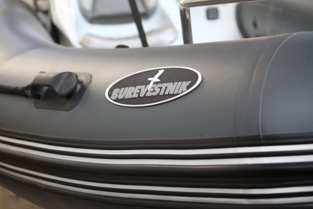 Купить Лодка РИБ БУРЕВЕСТНИК 530 MAX в Москве фото4