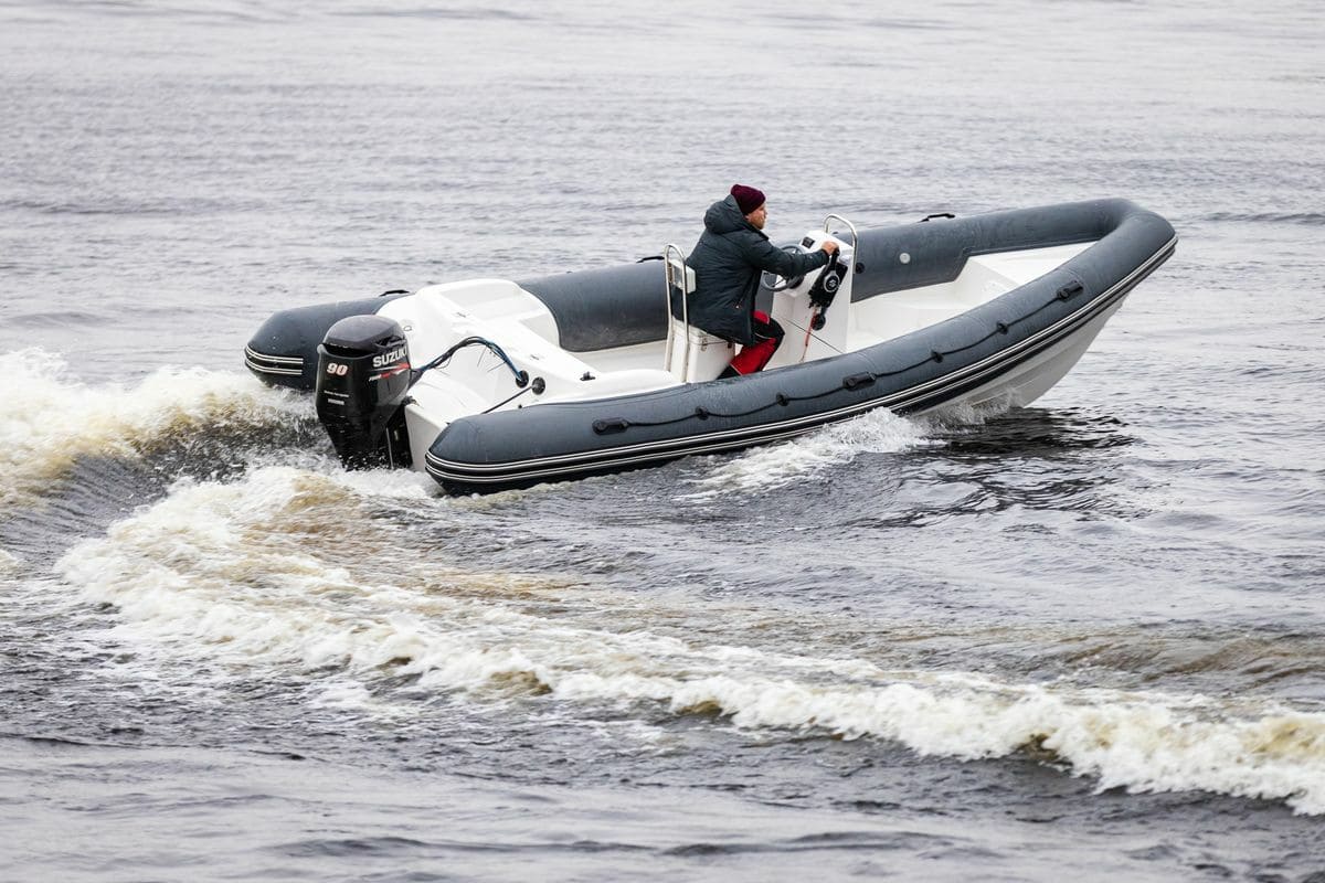 Купить Лодка РИБ БУРЕВЕСТНИК 580 LIGHT в Москве фото8