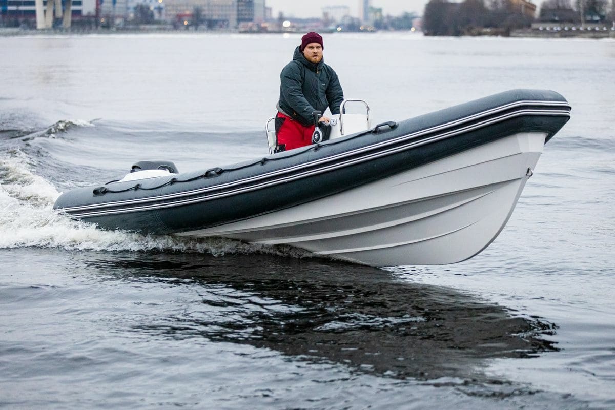 Купить Лодка РИБ БУРЕВЕСТНИК 580 LIGHT в Москве фото11