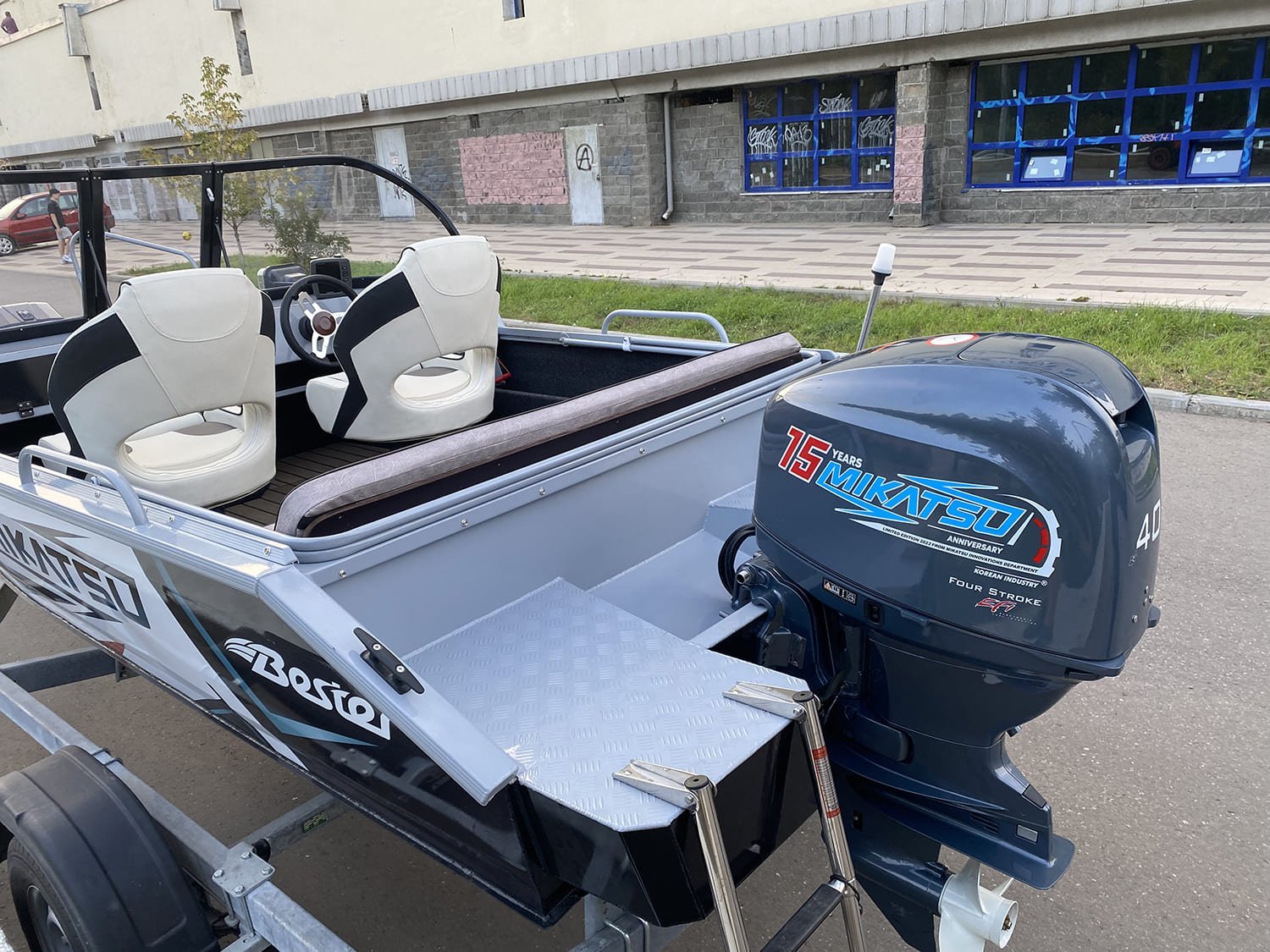 Купить Комплект Алюминиевая лодка (катер) Mikatsu (Микатсу) 470 (Z43) Sport + мотор Mercury ME F60 ELPT EFI в Москве фото6