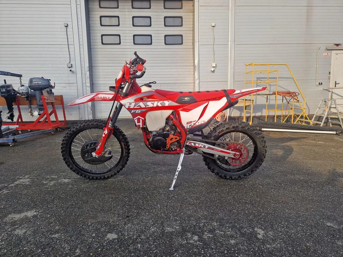 Купить Мотоцикл кроссовый эндуро HASKY F6 Pro Racing 174NB 300 2023 Б/У в Москве
