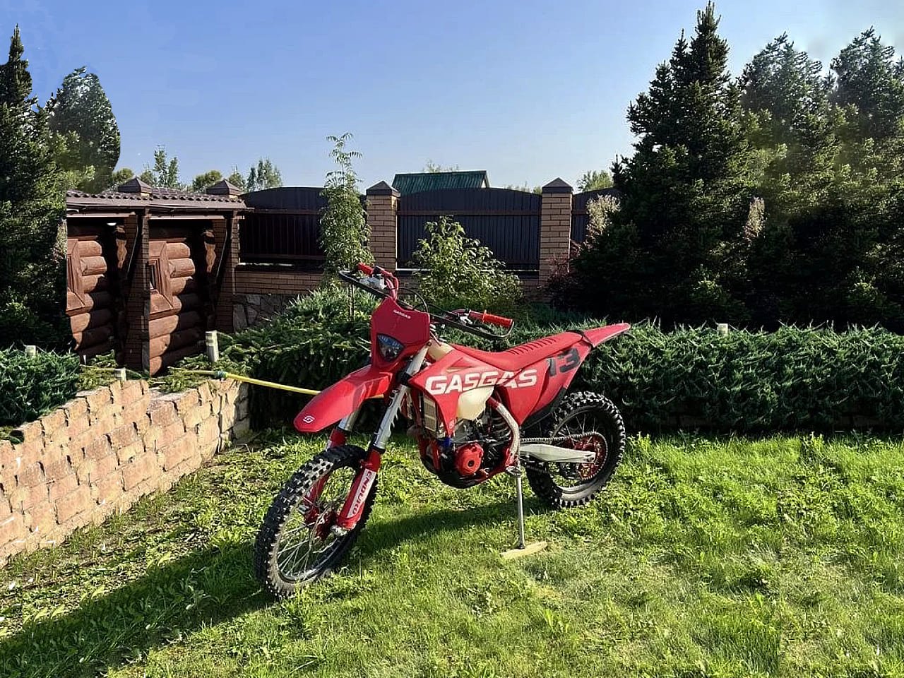 Купить Мотоцикл кроссовый эндуро HASKY F7 GAS 300 Б/У в Москве