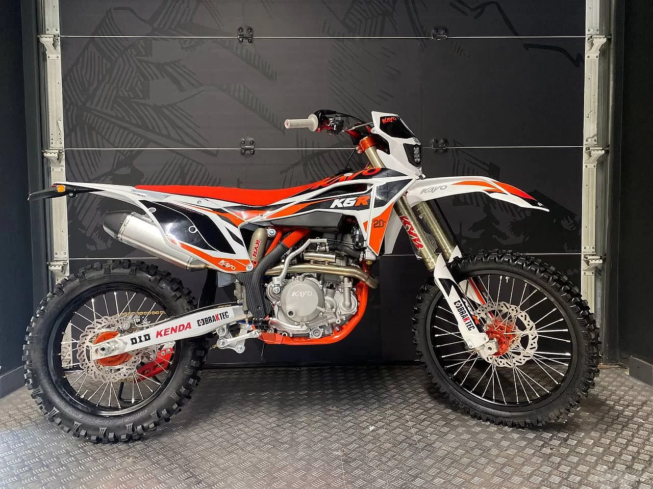 Купить Мотоцикл кроссовый эндуро KAYO K6-R KYB 250 FCR Б/У в Москве фото2