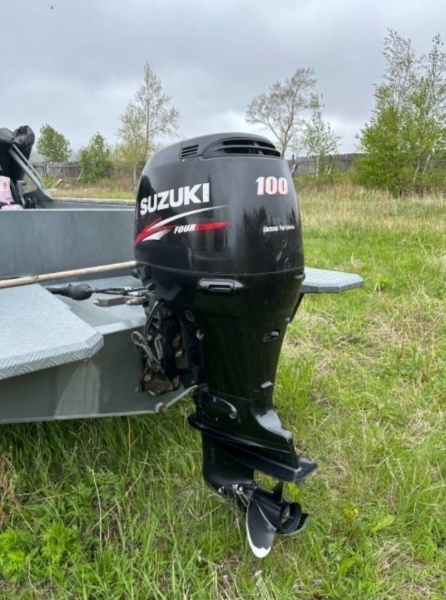 Купить 4х-тактный лодочный мотор SUZUKI DF100BTL в Краснодаре фото3