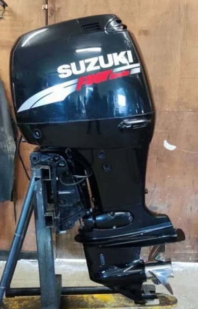 Купить 4х-тактный лодочный мотор SUZUKI DF115TLћ в Краснодаре фото2