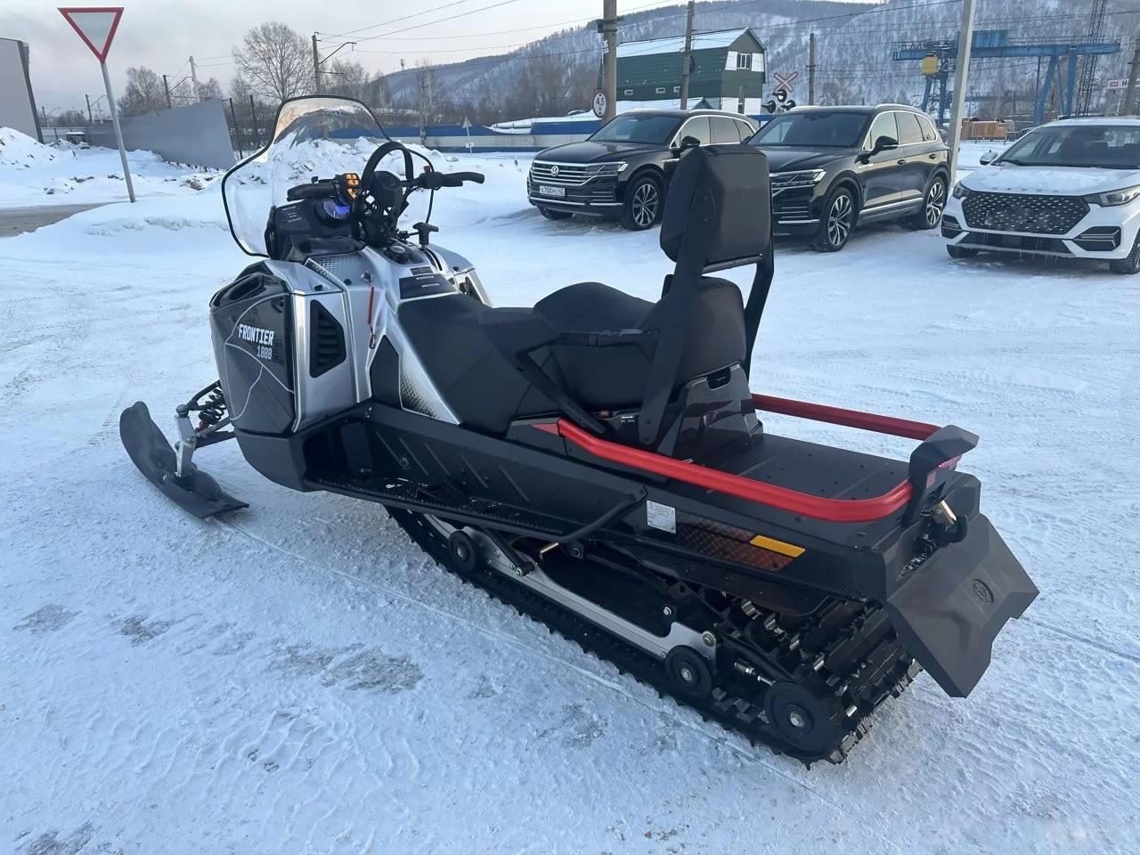 Купить Снегоход РУССКАЯ МЕХАНИКА FRONTIER 1000 Б/У в Москве фото2