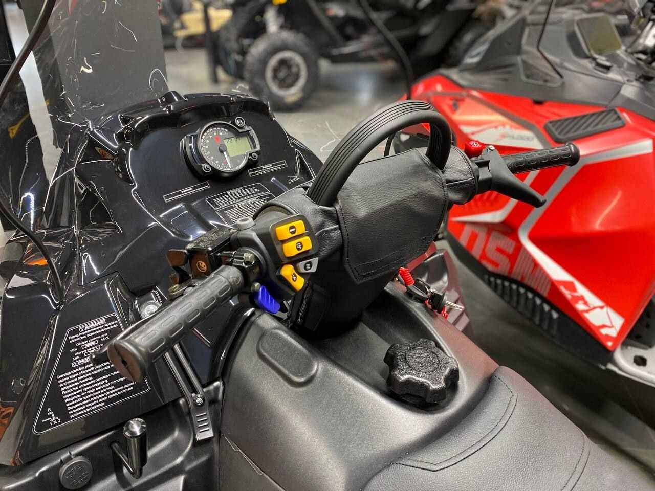 Купить Снегоход РУССКАЯ МЕХАНИКА TAYGA PATRUL 800 SWT Б/У в Москве фото4