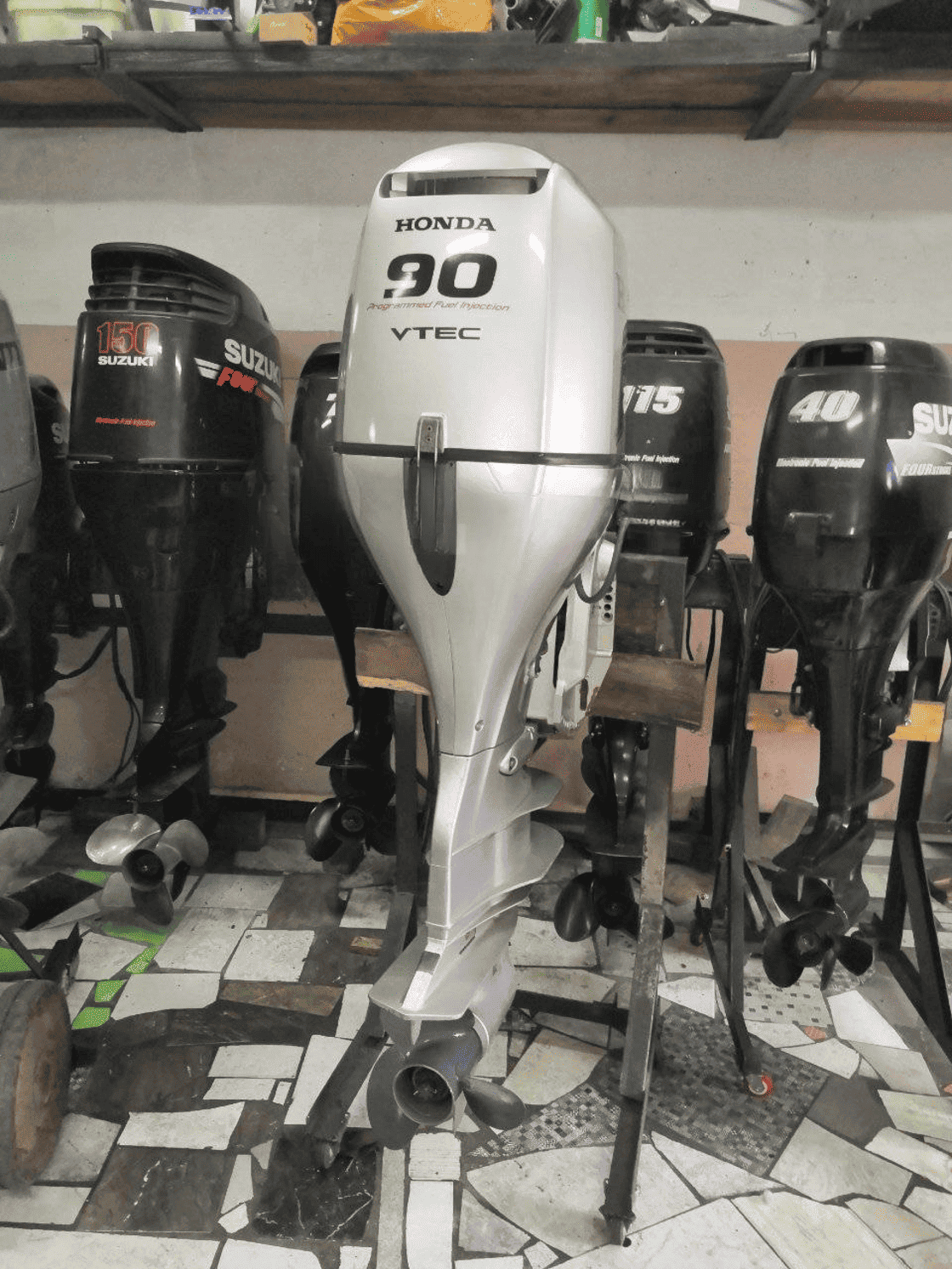 Купить 4х-тактный лодочный мотор HONDA BF 90 LRTU в Краснодаре фото4