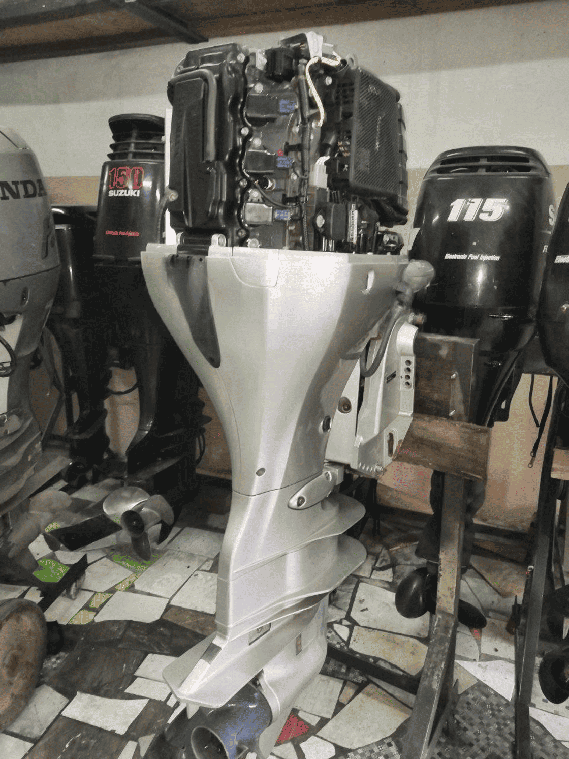 Купить 4х-тактный лодочный мотор HONDA BF 90 LRTU в Краснодаре фото5