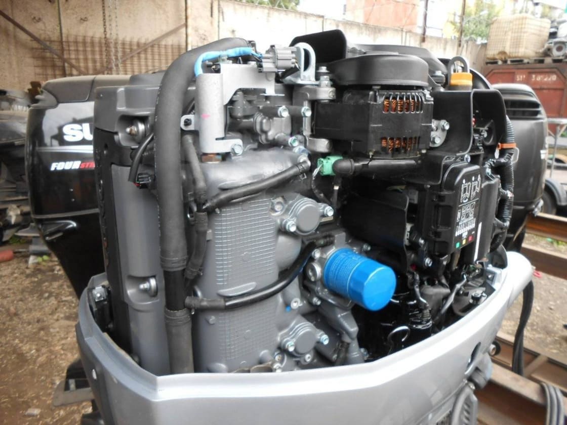 Купить 4х-тактный лодочный мотор HONDA BF 115 LU в Краснодаре фото3