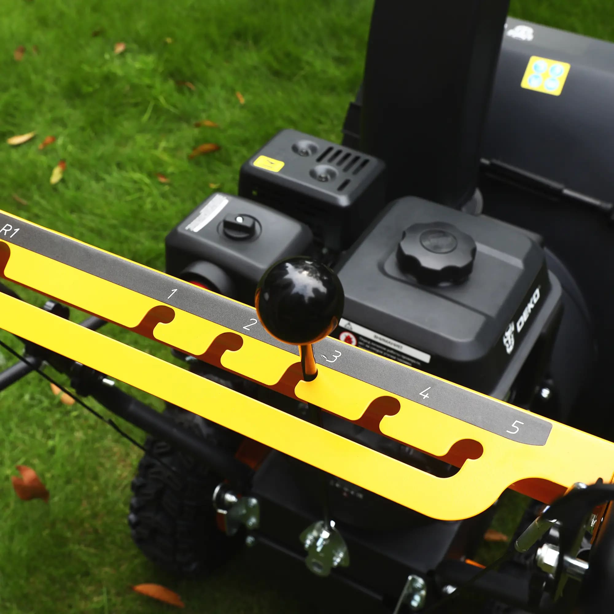 Купить Снегоуборщик DEKO ST 560 в Москве фото6