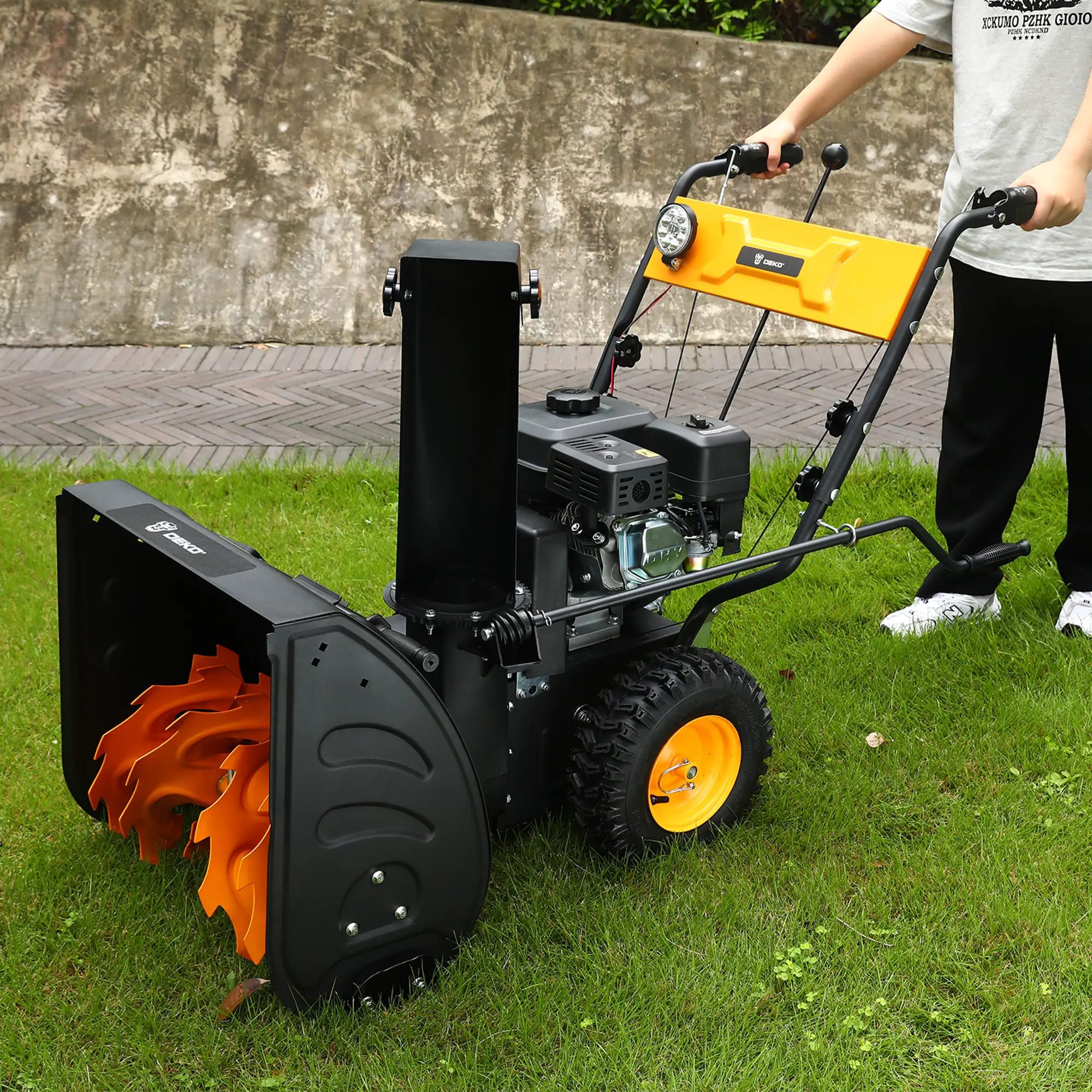 Купить Снегоуборщик DEKO ST 560 LE в Москве фото8