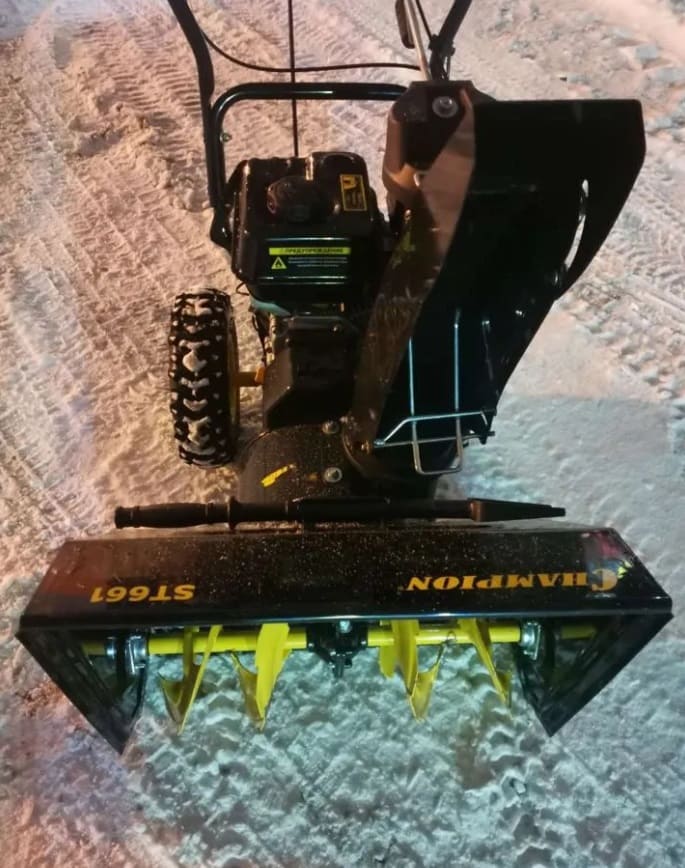 Купить Снегоуборщик CHAMPION ST661 Б/У в Москве фото2