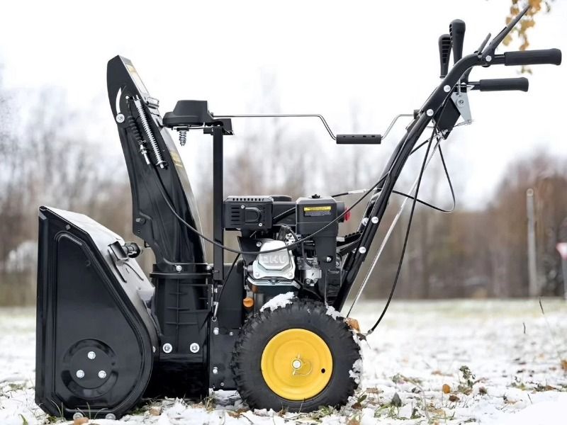 Купить Снегоуборщик CHAMPION ST661 Б/У в Москве фото2