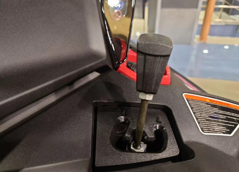 Купить Снегоход АОДЕС Siberiacross 1000 SWT в Москве фото4