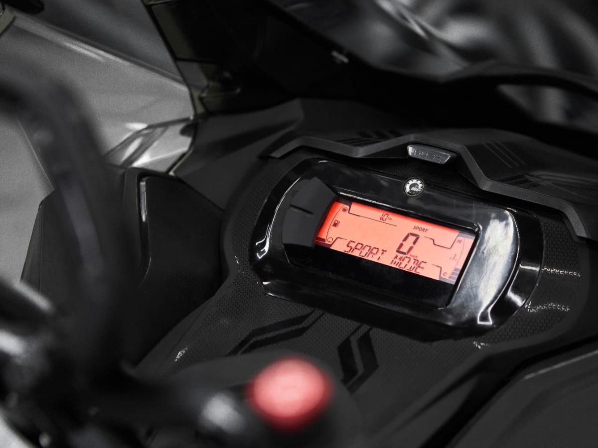 Купить Снегоход BRP Ski-Doo Expedition LE 20″ 900 Ace (2023) в Москве фото17