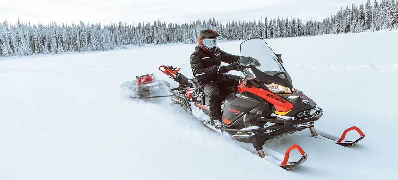 Купить Снегоход BRP Ski-Doo Skandic SWT 900 ACE (2024) в Москве фото3