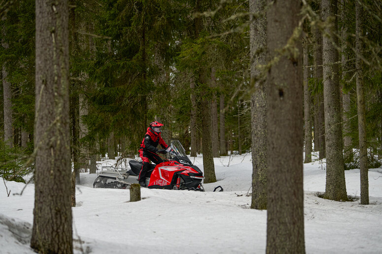 Купить Снегоход OSM SM1000 в Москве фото3