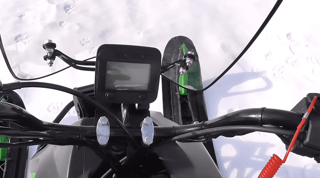 Купить Снегоход ЛИДЕР Альфа 3 17 л.с. в Москве фото3