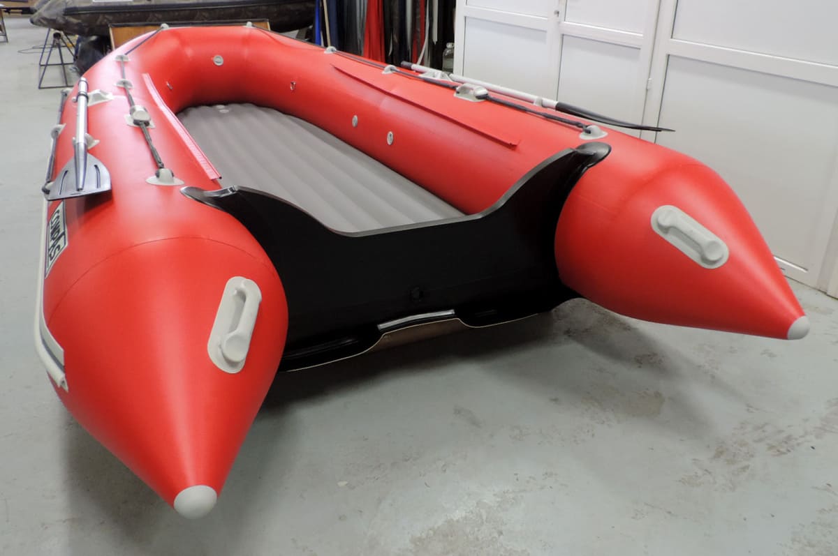 Купить Лодка ПВХ COMPAS 430 V в Москве