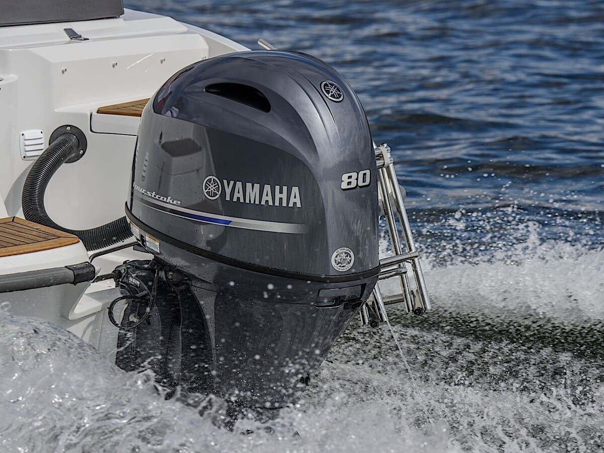 Купить 4х-тактный лодочный мотор YAMAHA F80DETX в Москве фото8