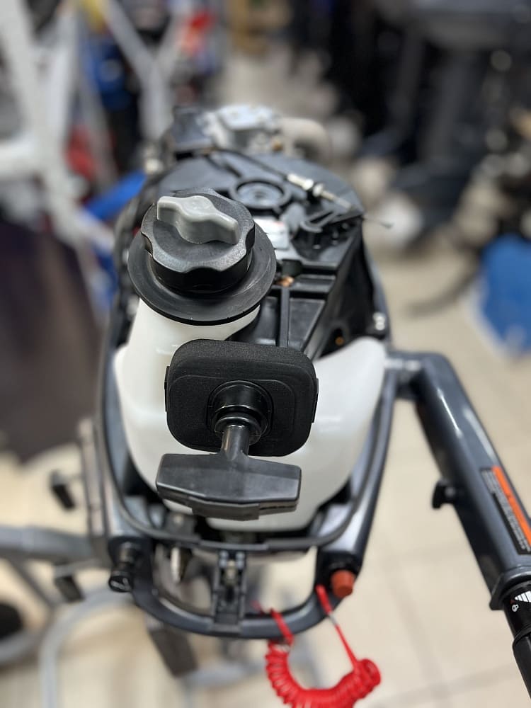 Купить 4х-тактный лодочный мотор BREEZE F5S в Москве фото6