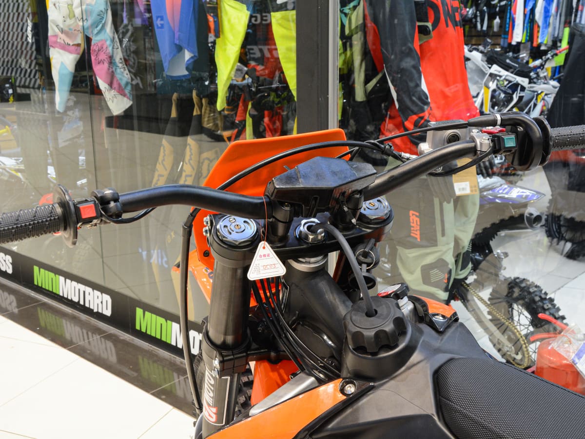 Купить Мотоцикл ZUUMAV K7 CBS 300 Pro 21/18 ENDURO в Москве фото7