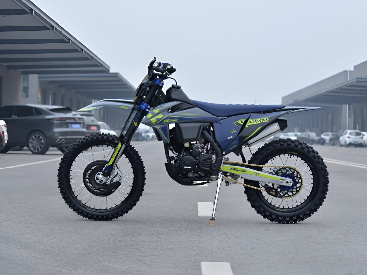 Купить Мотоцикл кроссовый эндуро FXMOTO Madhawk в Москве фото4