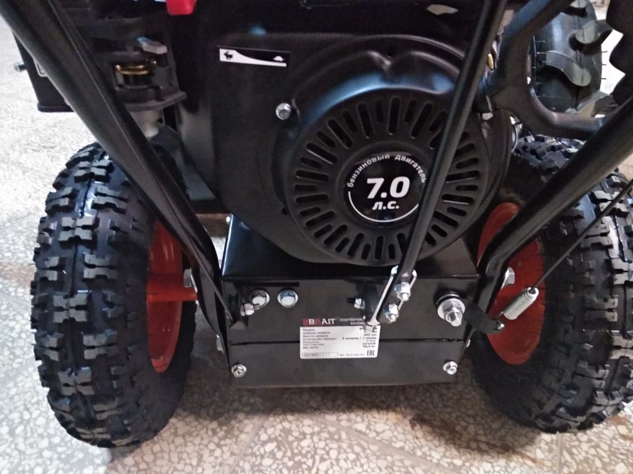 Купить Снегоуборщик BRAIT BR-T6556 в Москве фото2