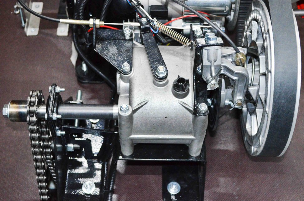 Купить Мотобуксировщик KOIRA T14 R BS (Мотор США), реверс редуктор - задний ход в Москве фото65