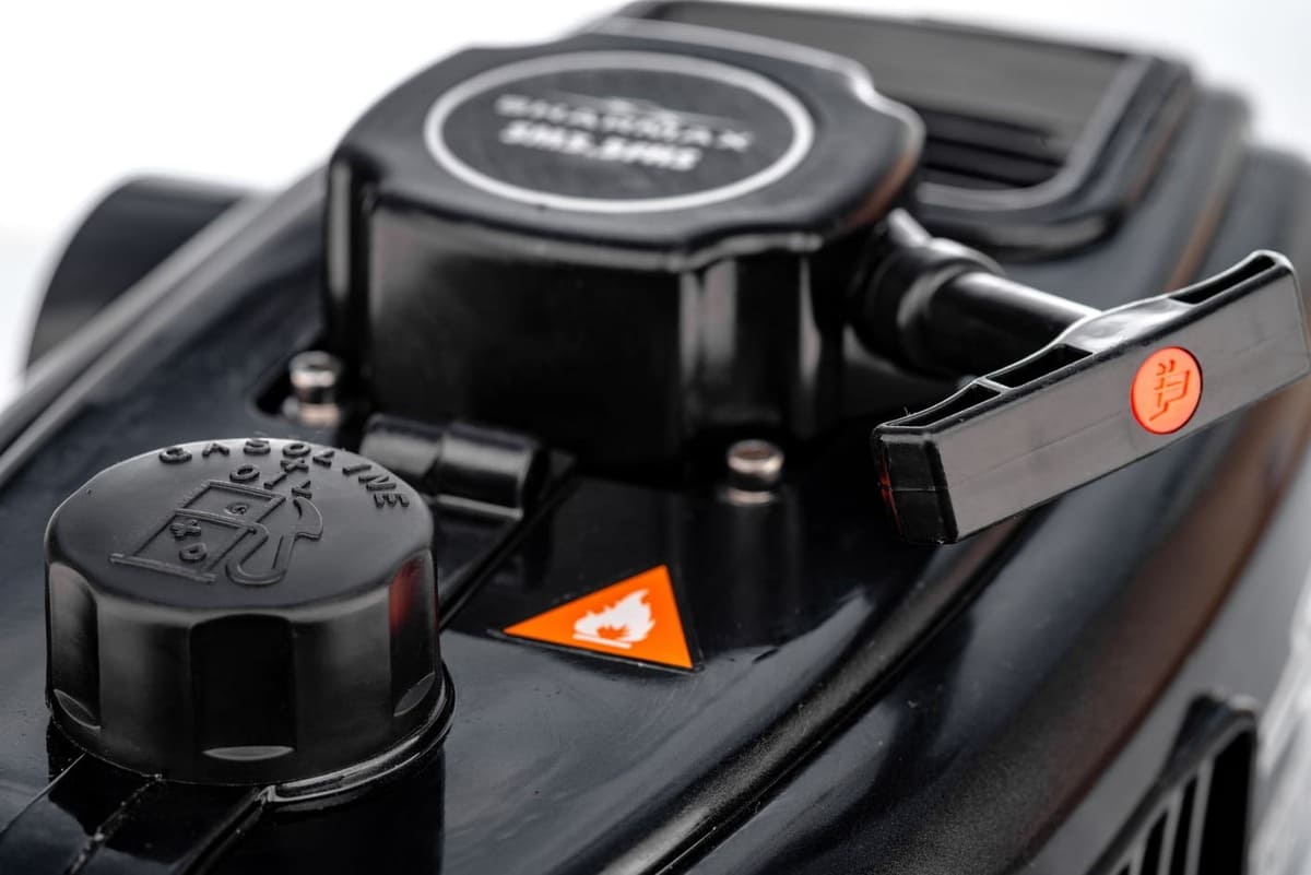 Купить 2х-тактный лодочный мотор SHARMAX SM3.5HS Lite (2024) в Москве фото4