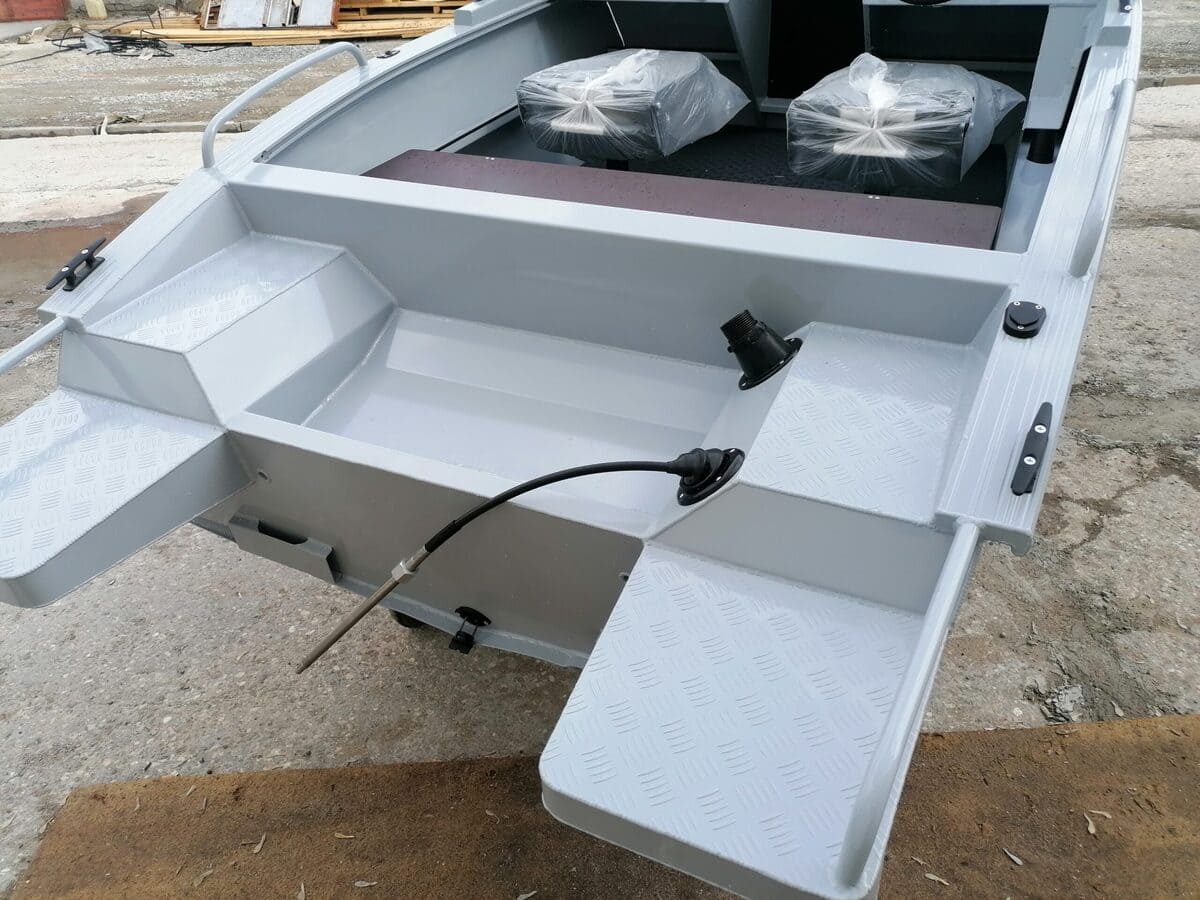 Купить Катер-лодка алюминиевая ALUTON 430DC в Москве фото6