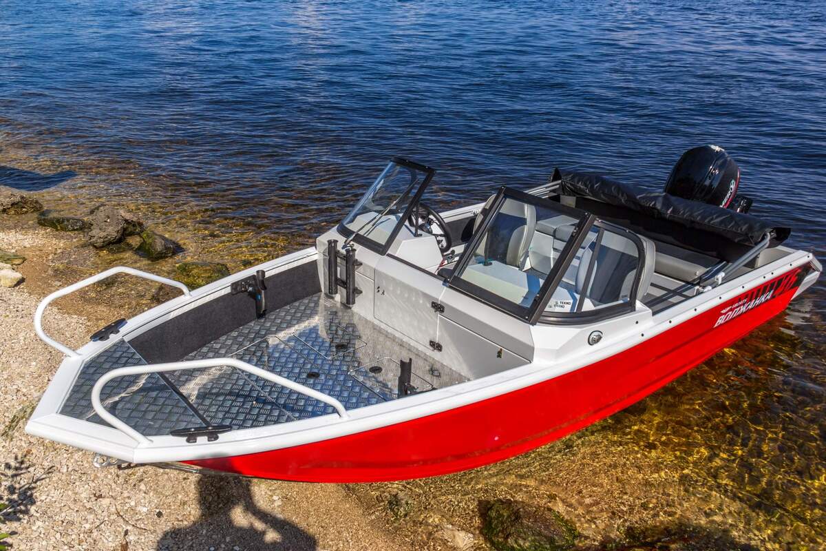 Купить Катер-лодка алюминиевая ВОЛЖАНКА 46 Fish в Москве фото3