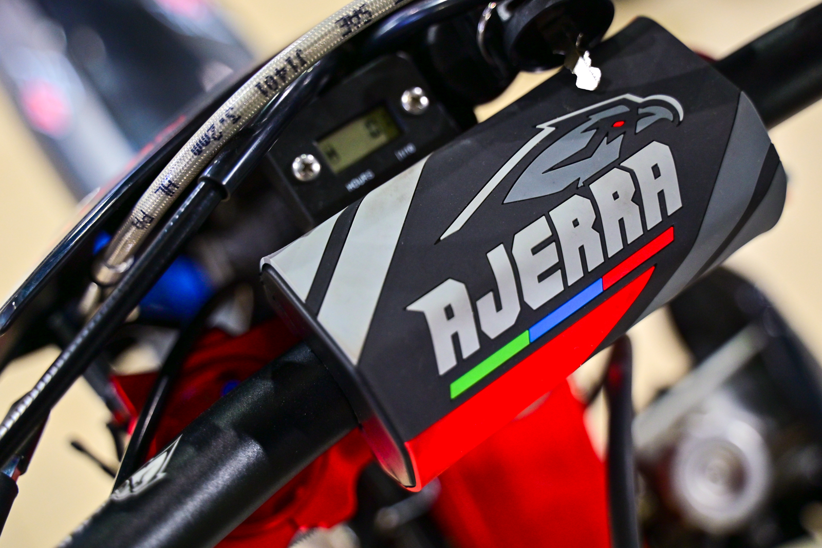 Купить Мотоцикл кроссовый эндуро AJERRA S8 NB 300 в Москве фото5