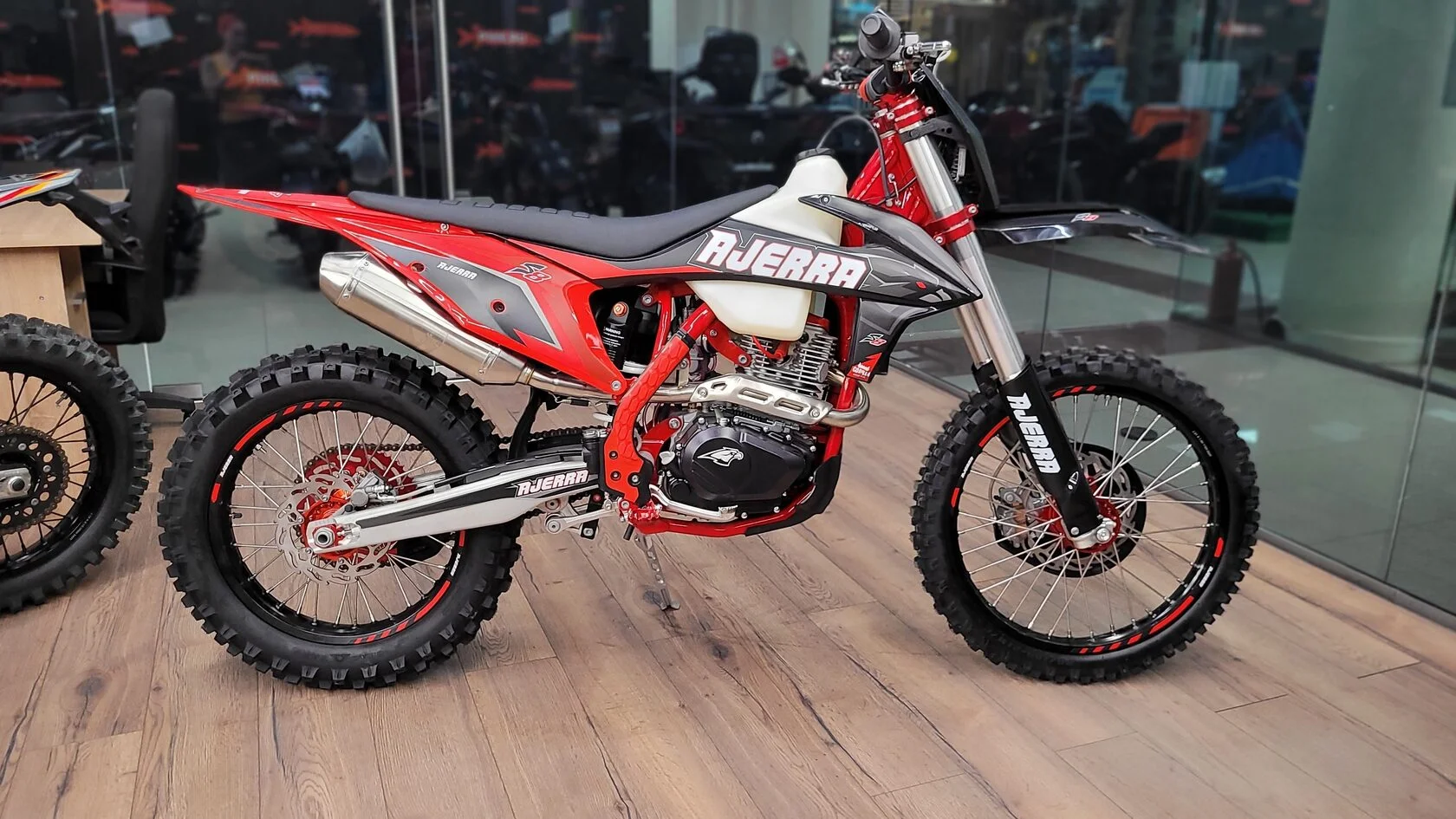 Купить Мотоцикл кроссовый эндуро AJERRA S8 RL 300 в Москве фото4