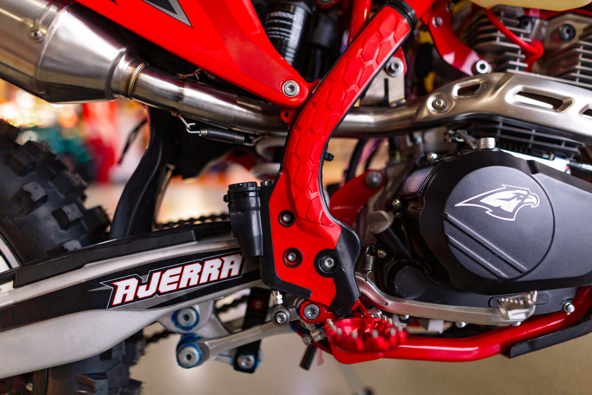 Купить Мотоцикл кроссовый эндуро AJERRA S8 RL300 в Москве фото6