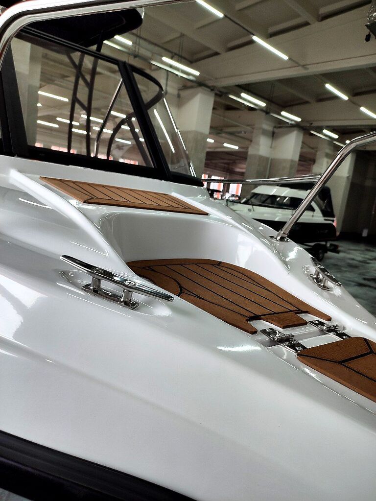 Купить Катер-лодка алюминиевая BOSSFORR 580 BIMINI в Москве фото2