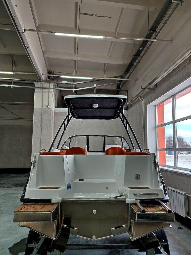 Купить Катер-лодка алюминиевая BOSSFORR 580 BIMINI в Москве фото5