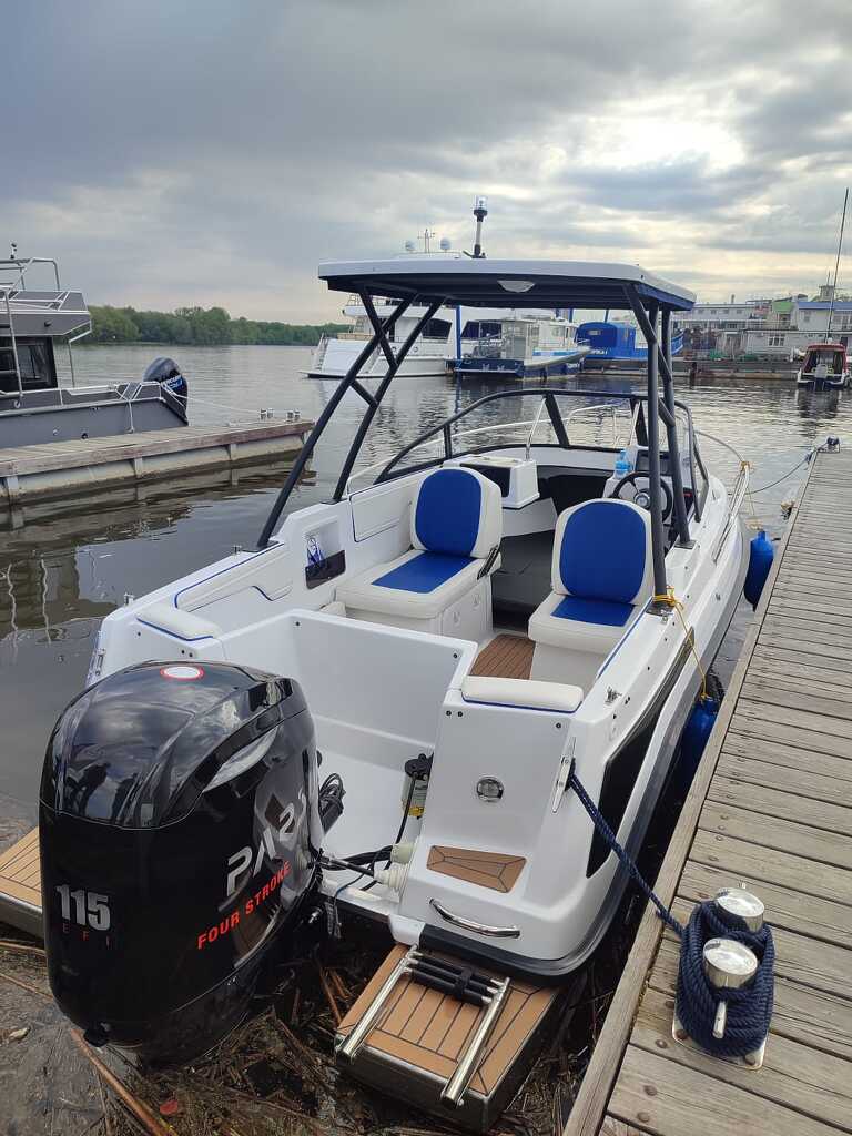 Купить Катер-лодка алюминиевая BOSSFORR 580 BIMINI в Москве фото7