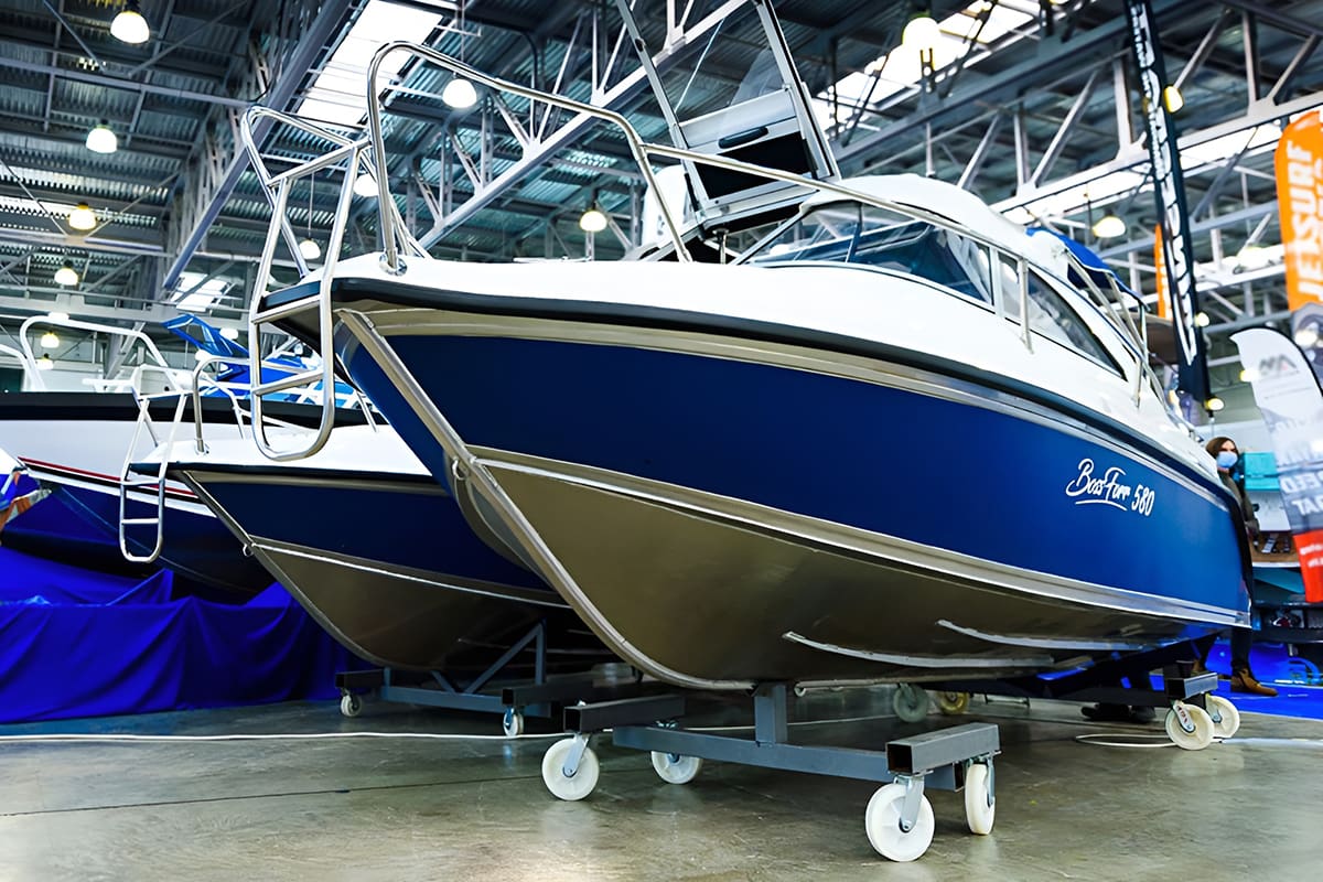 Купить Катер-лодка алюминиевая BOSSFORR 580 HT в Москве фото2