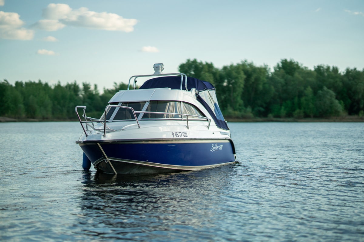 Купить Катер-лодка алюминиевая BOSSFORR 580 HT в Москве фото5