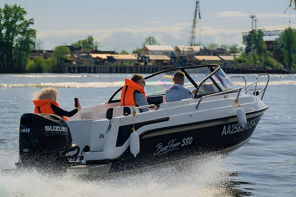 Купить Катер-лодка алюминиевая BOSSFORR 580 OPEN в Москве фото4