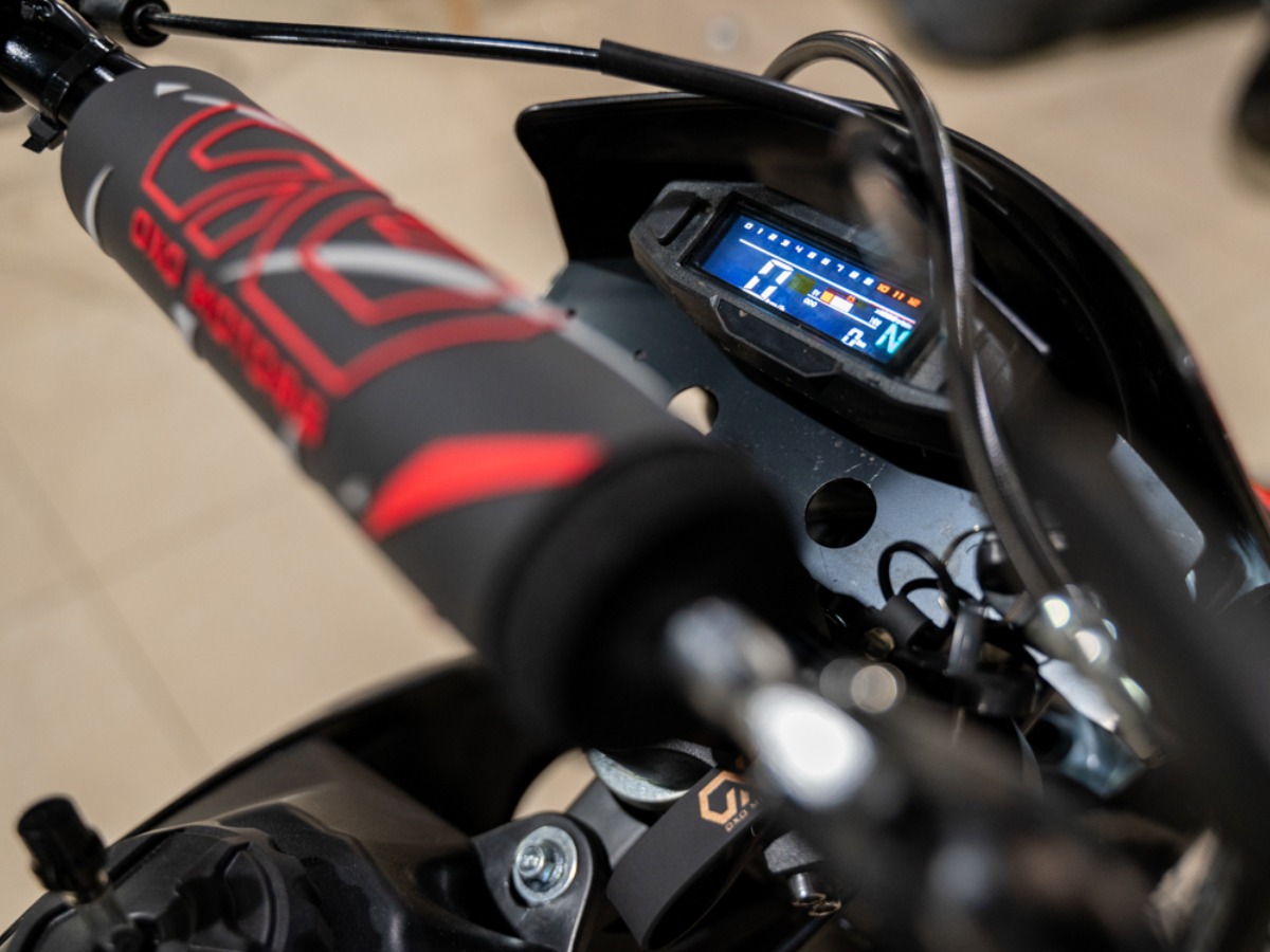 Купить Мотоцикл OXO Shadow 150 PITBIKE в Москве фото5