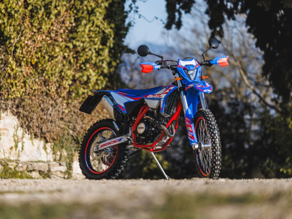 Купить Мотоцикл кроссовый эндуро BETA RR 4T 125 R в Москве фото5