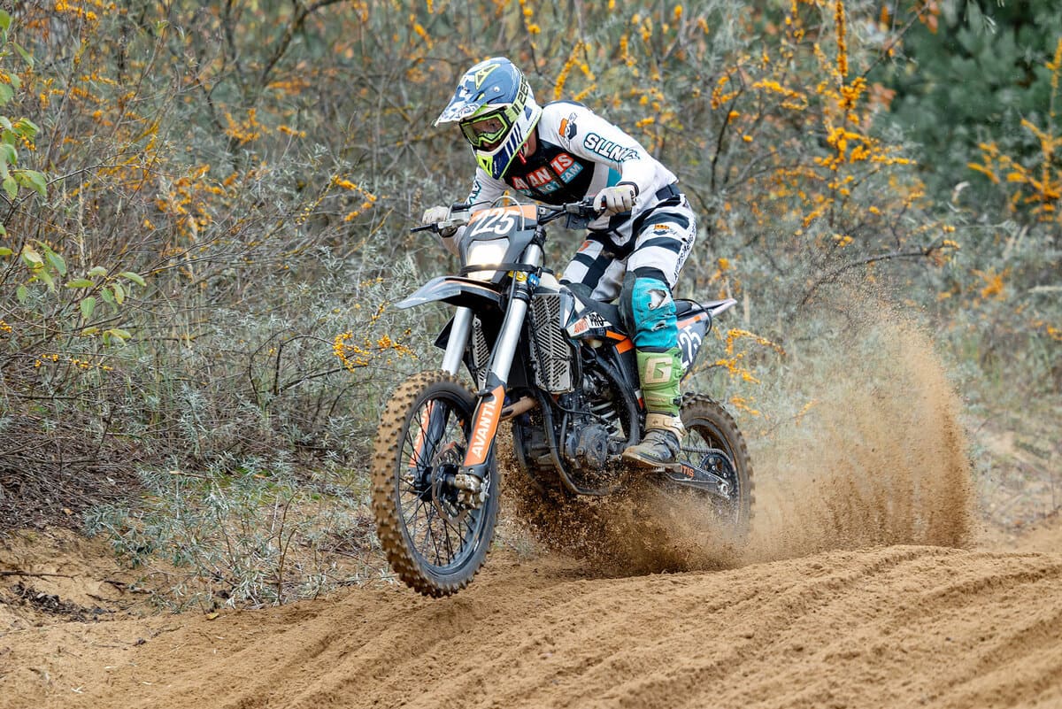 Купить Мотоцикл AVANTIS 12-50E PITBIKE в Москве фото10