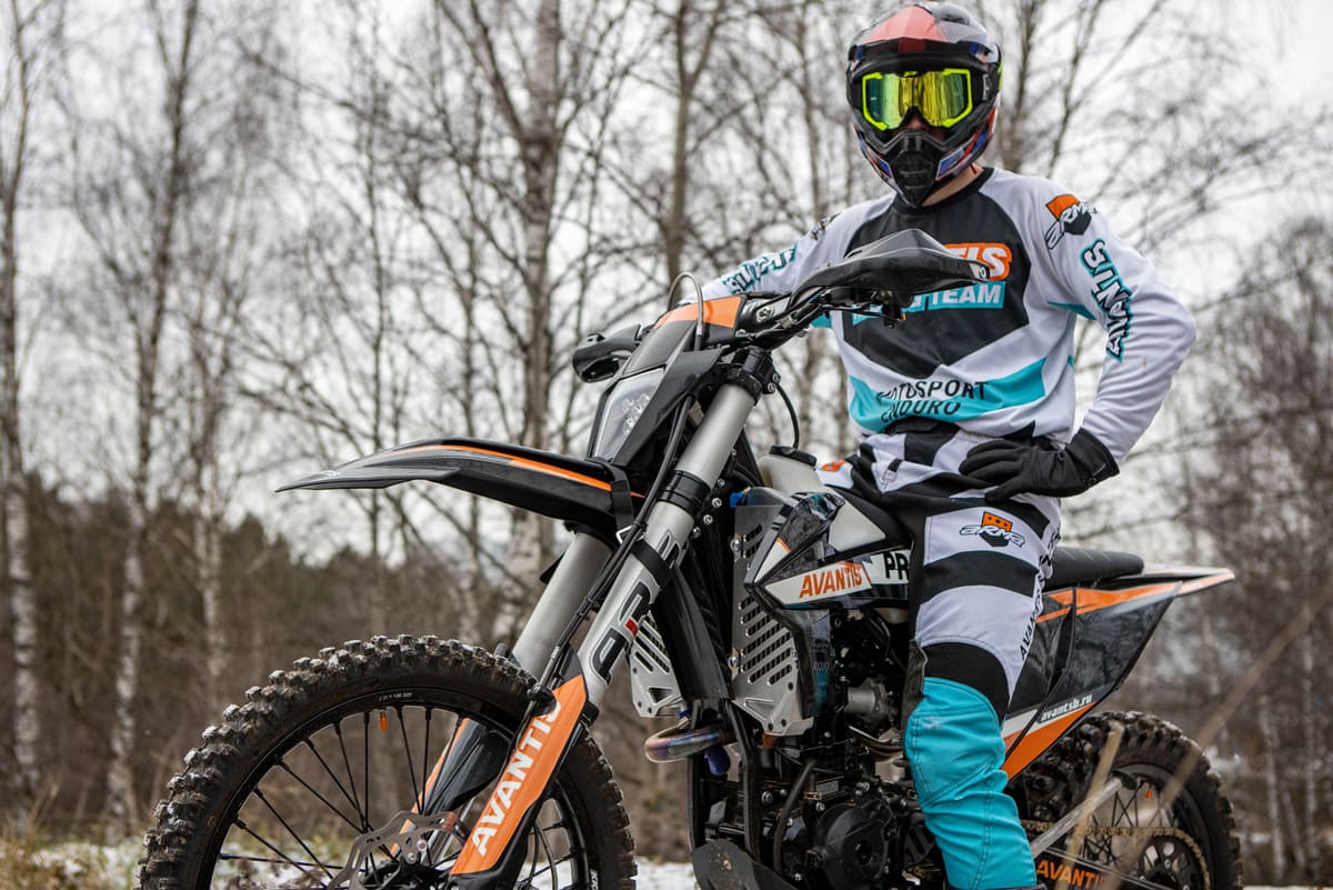 Купить Мотоцикл AVANTIS 12-50E PITBIKE в Москве фото15