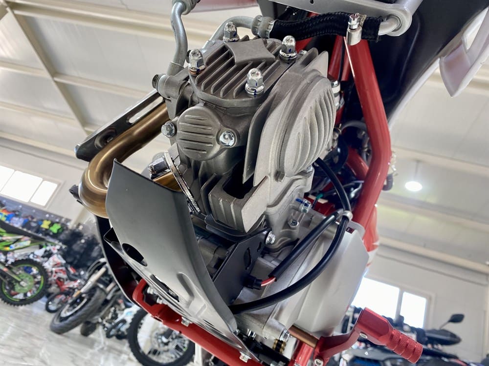 Купить Мотоцикл ROCKOT Hi-Tech 140 Forsage 2.0 PITBIKE в Москве фото9