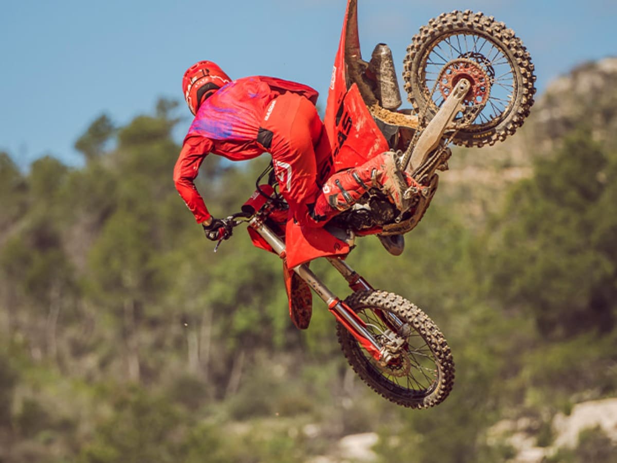 Купить Мотоцикл кроссовый эндуро GASGAS MC 125 2025 21/18 в Москве фото6