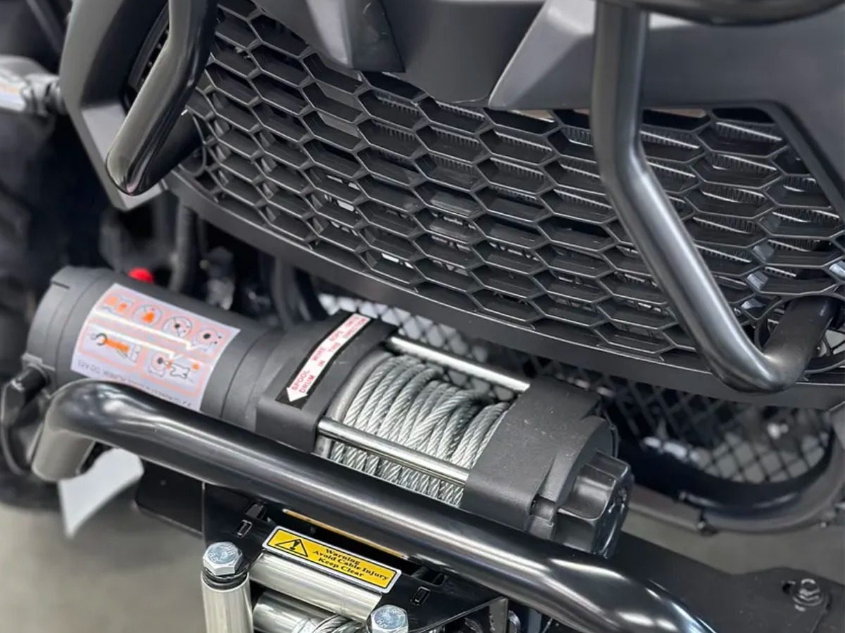 Купить Квадроцикл LINHAI YAMAHA P300 Promax EFI 4х4 в Москве фото4